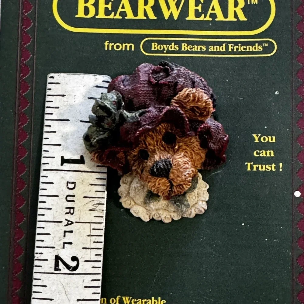 1994 Boyds Bears & Friends Bearwear Pin Bonnet Hat Lady Bear
